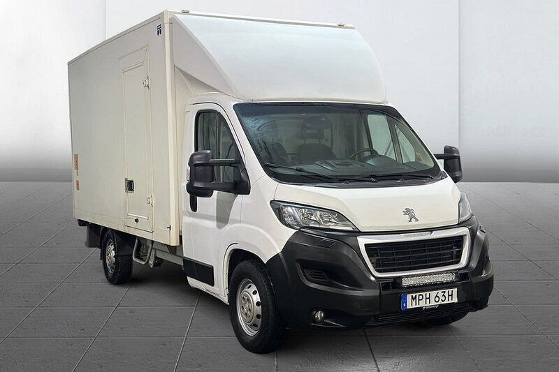 Vit Begagnad 2019 Peugeot Boxer Van | 159 900 kr (Superpris) - Bild 1/3