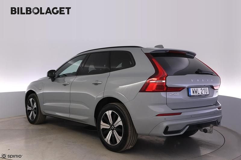 Begagnad Volvo XC60 Plus 350 HK (257 kW) 2025 Grå SUV
