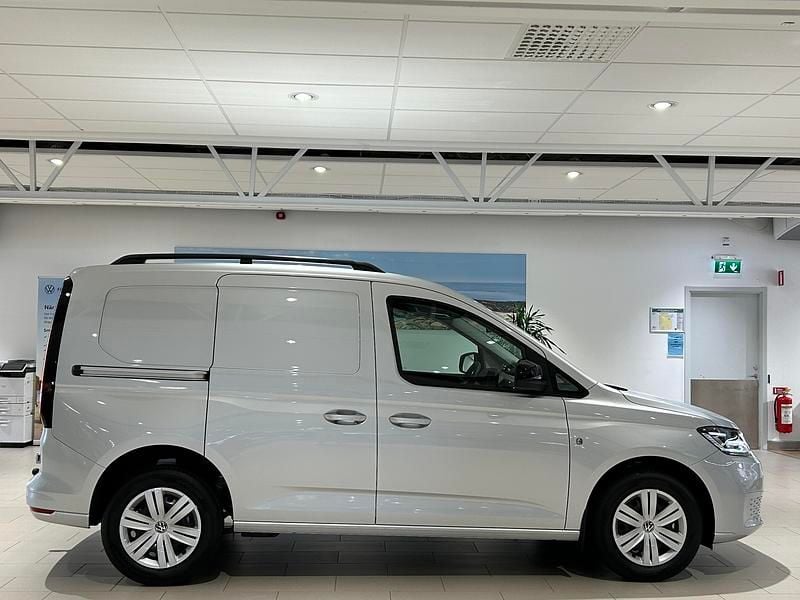 Ny VW Caddy 124 HK (91 kW) 2025 Silver Minibuss