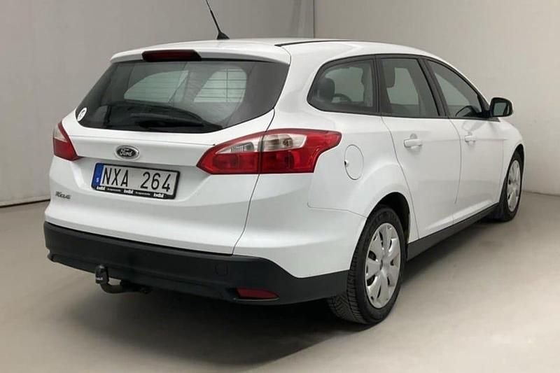 Begagnad Ford Focus 95 HK (69 kW) 2014 Vit Kombi