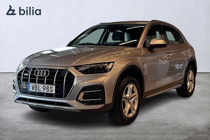 Silver Begagnad 2022 Audi Q5 Proline SUV | 409 900 kr (Marknadspris) - Bild 1/4