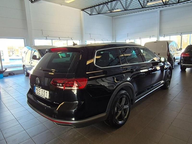 Begagnad VW Passat Alltrack 200 HK (147 kW) 2022 Svart Kombi