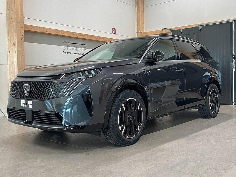 Grå Ny 2024 Peugeot e-5008 GTi SUV | 589 700 kr (Marknadspris) - Bild 1/4