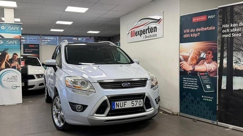 Vit Begagnad 2011 Ford Kuga Individual SUV | 89 900 kr (Marknadspris) - Bild 1/4