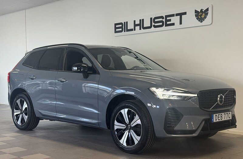 Grå Begagnad 2022 Volvo XC60 R-Design SUV | 459 900 kr (Dyr) - Bild 1/4