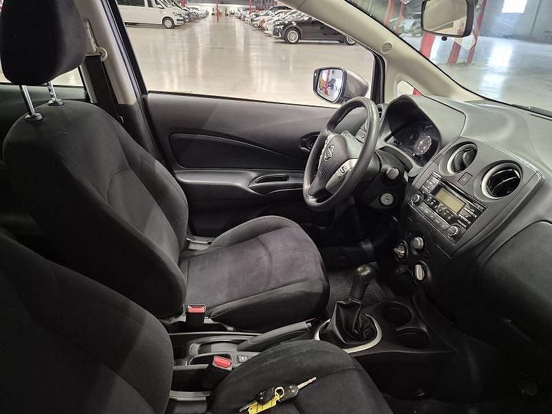 Begagnad Nissan Note Visia 80 HK (58 kW) 2015 Grå Minibuss