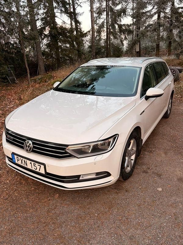 Begagnad 2016 VW Passat Kombi | 130 000 kr (Bra pris) - Bild 1/4