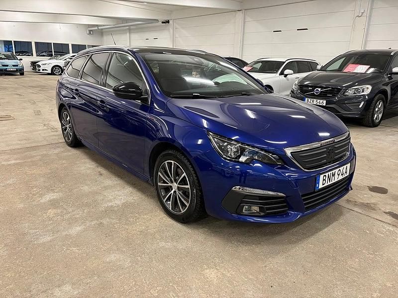 Begagnad Peugeot 308 SW GT-line 131 HK (96 kW) 2020 Blå Kombi
