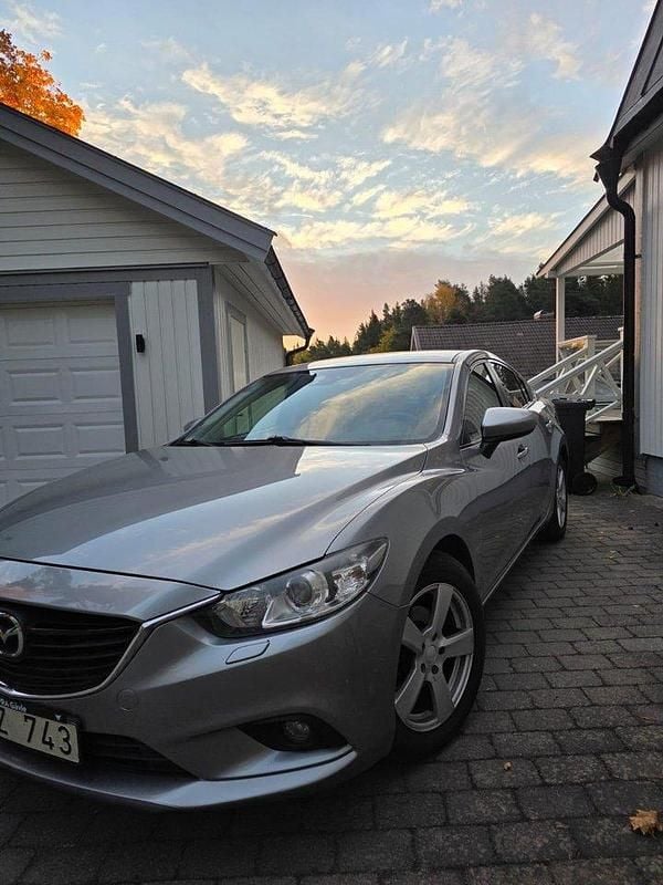 Grå Begagnad 2013 Mazda 6 Sedan | 97 000 kr (Marknadspris) - Bild 1/1