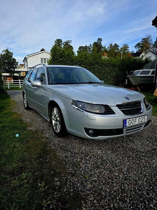 Grå Begagnad 2008 Saab 9-5 Kombi | 12 500 kr (Marknadspris) - Bild 1/4