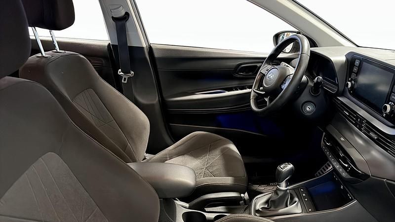 Begagnad Hyundai Bayon 101 HK (74 kW) 2022 Svart SUV