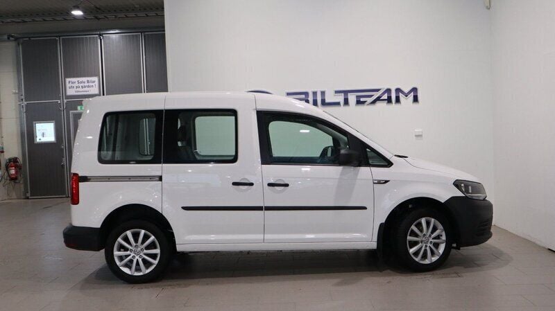 Begagnad VW Caddy Life 85 HK (62 kW) 2017 Vit Minibuss
