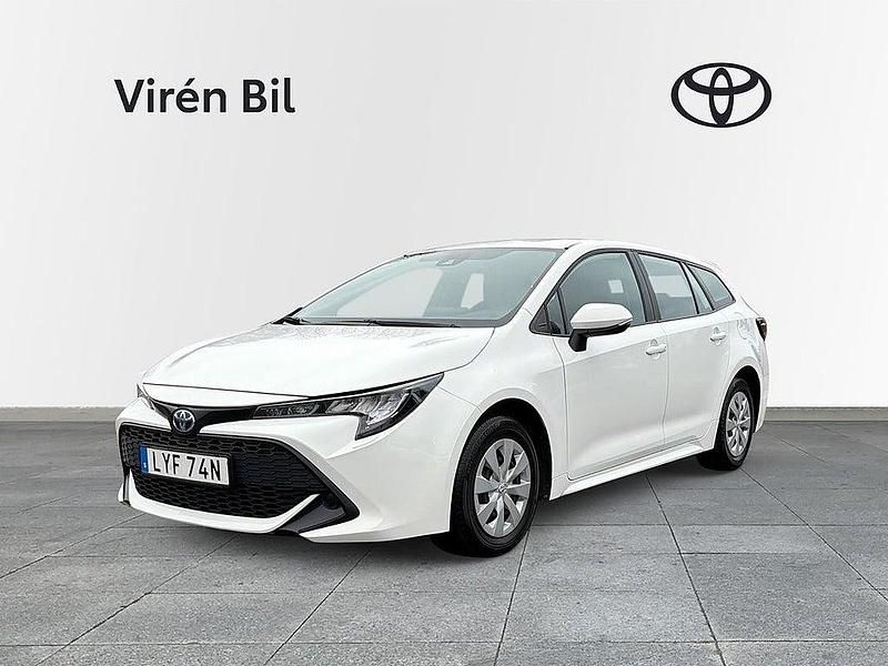 Vit Begagnad 2022 Toyota Corolla Life Kombi | 230 000 kr (Marknadspris) - Bild 1/3