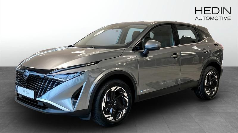 Grå Begagnad 2024 Nissan Qashqai Acenta SUV | 383 000 kr - Bild 1/4