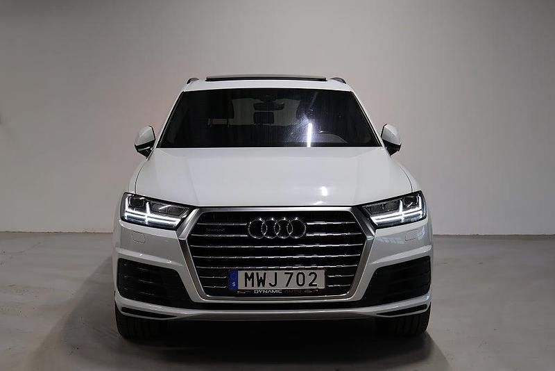 Begagnad Audi Q7 S-Line 272 HK (200 kW) 2015 Vit SUV