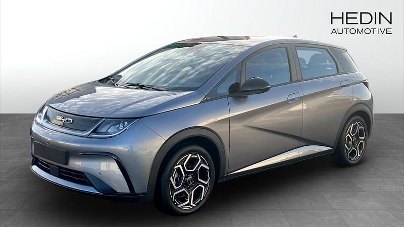 Ny 2025 BYD Dolphin Comfort Halvkombi | 429 900 kr (Dyr) - Bild 1/4