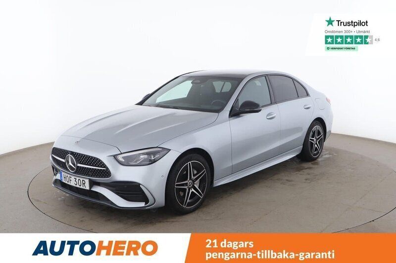 Silver Begagnad 2023 Mercedes C300e AMG Sedan | 478 000 kr (Marknadspris) - Bild 1/4