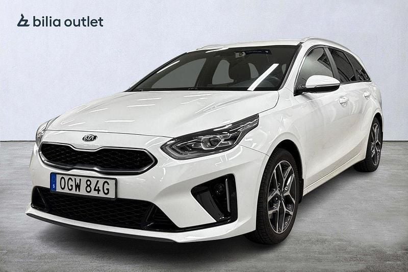 Vit Begagnad 2019 Kia Ceed Sportswagon GT-Line Kombi | 174 900 kr (Marknadspris) - Bild 1/3