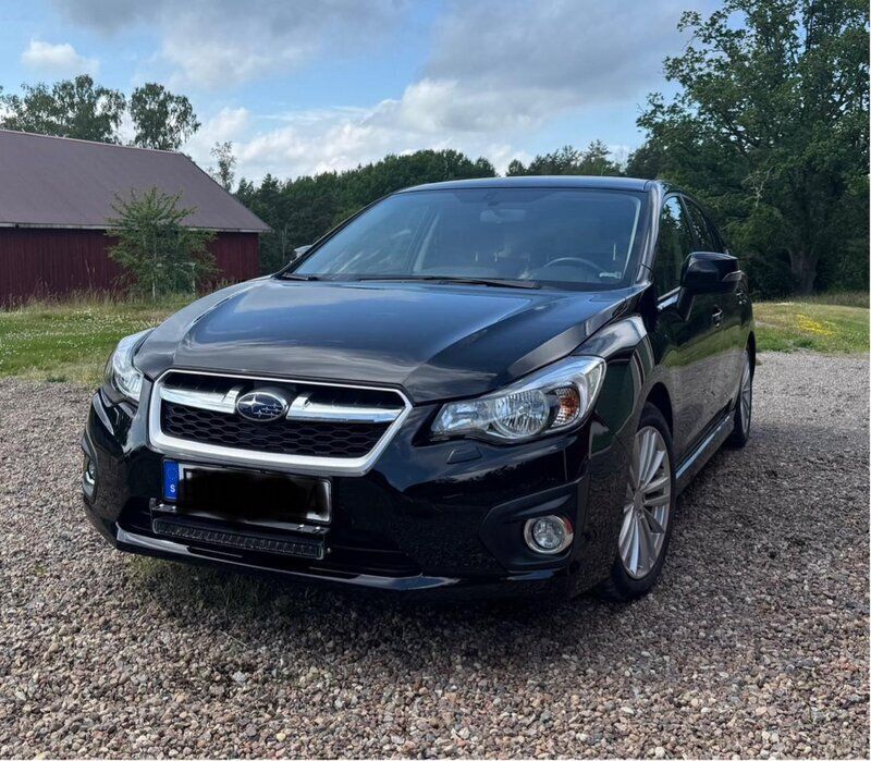 Svart Begagnad 2013 Subaru Impreza Halvkombi | 85 000 kr (Bra pris) - Bild 1/4