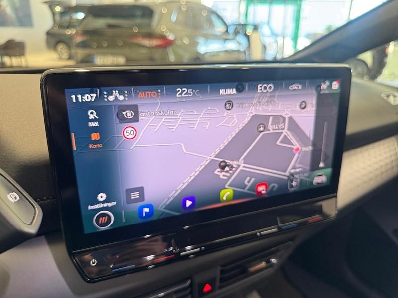 Begagnad Cupra Born 169 kW (231 HK) 2024 Vit Halvkombi