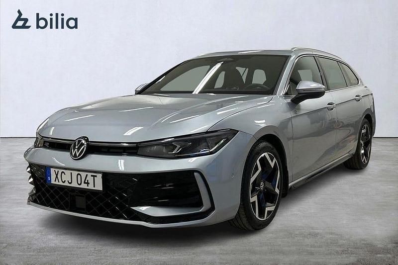 Begagnad VW Passat R 196 HK (144 kW) 2024 Silver Kombi
