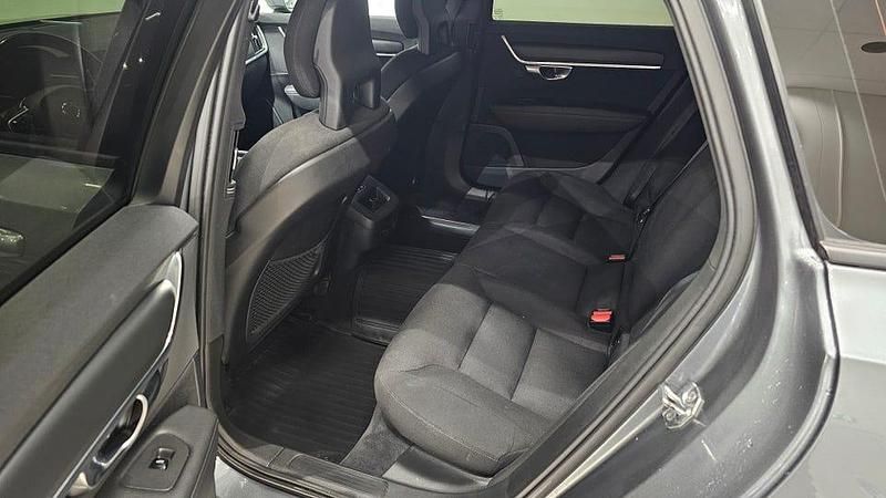 Begagnad Volvo V90 Business Edition 150 HK (110 kW) 2018 Kombi