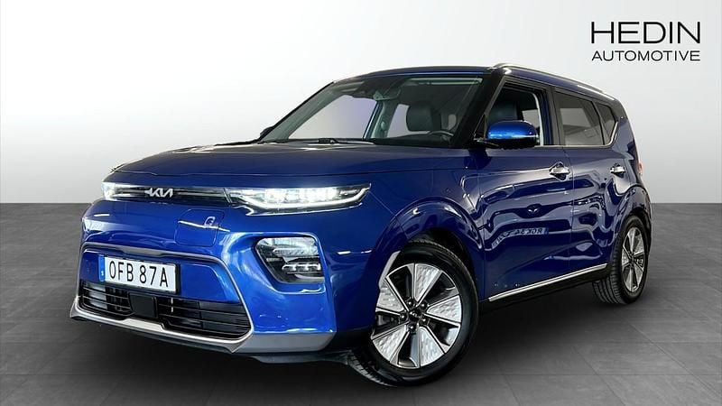 Blå (blue) Begagnad 2022 Kia Soul EV Advance SUV | 299 900 kr (Dyr) - Bild 1/4