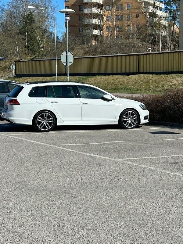 Begagnad VW Golf VII 150 HK (110 kW) 2017