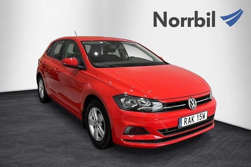 Röd Begagnad 2019 VW Polo Halvkombi | 139 000 kr (Marknadspris) - Bild 1/4