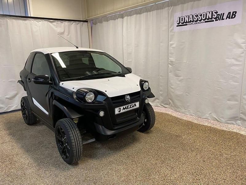 Vit Begagnad 2023 Aixam e-Scouty Sedan | 234 970 kr - Bild 1/4