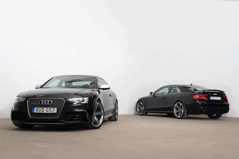 Svart Begagnad 2013 Audi RS5 Design Sportkupé | 549 000 kr - Bild 1/4