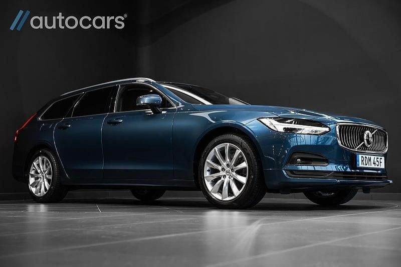 Blå Begagnad 2020 Volvo V90 Momentum Kombi | 337 500 kr (Dyr) - Bild 1/4