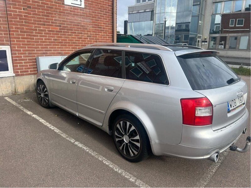 Silver Begagnad 2005 Audi A4 Comfort Kombi | 15 000 kr (Superpris) - Bild 1/4