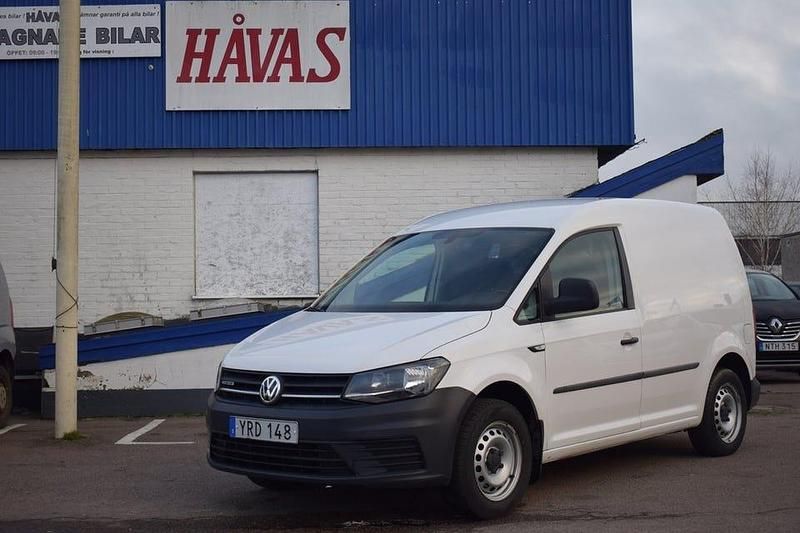 Vit Begagnad 2018 VW Caddy Minibuss | 102 900 kr (Bra pris) - Bild 1/4