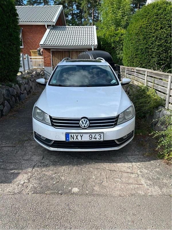 Vit Begagnad 2014 VW Passat Kombi | 69 000 kr (Bra pris) - Bild 1/4