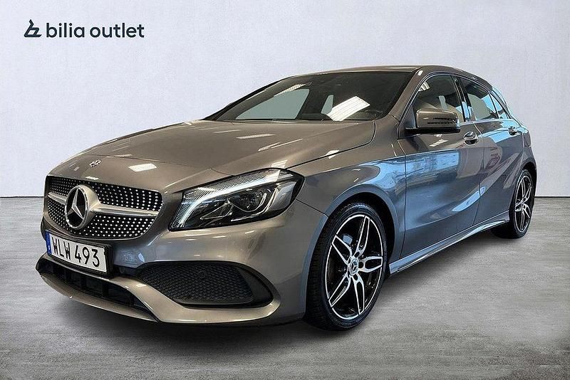 Mörkgrå (grå) Begagnad 2018 Mercedes A180 Style Halvkombi | 189 900 kr (Marknadspris) - Bild 1/3