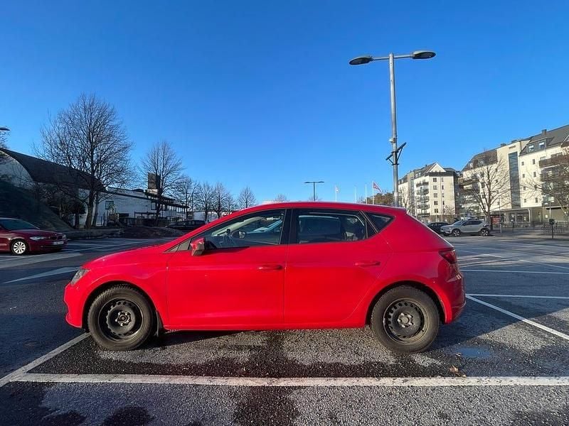 Begagnad Seat Leon 110 HK (80 kW) 2017