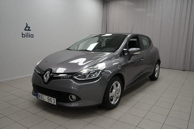 Grå Begagnad 2013 Renault Clio IV Expression Halvkombi | 74 900 kr (Bra pris) - Bild 1/4