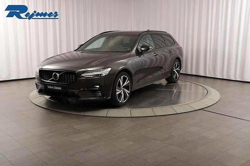 Grå Begagnad 2022 Volvo V90 R-Design Kombi | 419 900 kr (Bra pris) - Bild 1/4