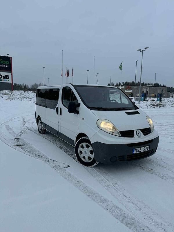 Begagnad 2012 Renault Trafic Minibuss | 90 000 kr (Dyr) - Bild 1/4