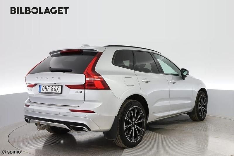 Begagnad Volvo XC60 R-Design 197 HK (144 kW) 2021 Silver SUV