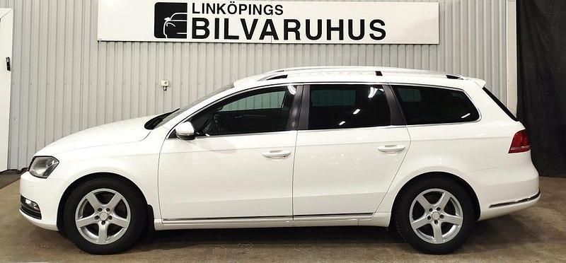 Vit Begagnad 2011 VW Passat GT Kombi | 94 900 kr (Marknadspris) - Bild 1/4
