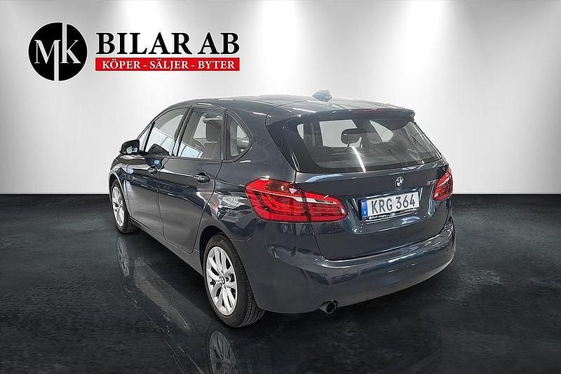 Begagnad BMW 218 Active Tourer Advantage 136 HK (100 kW) 2014 Grå Minibuss