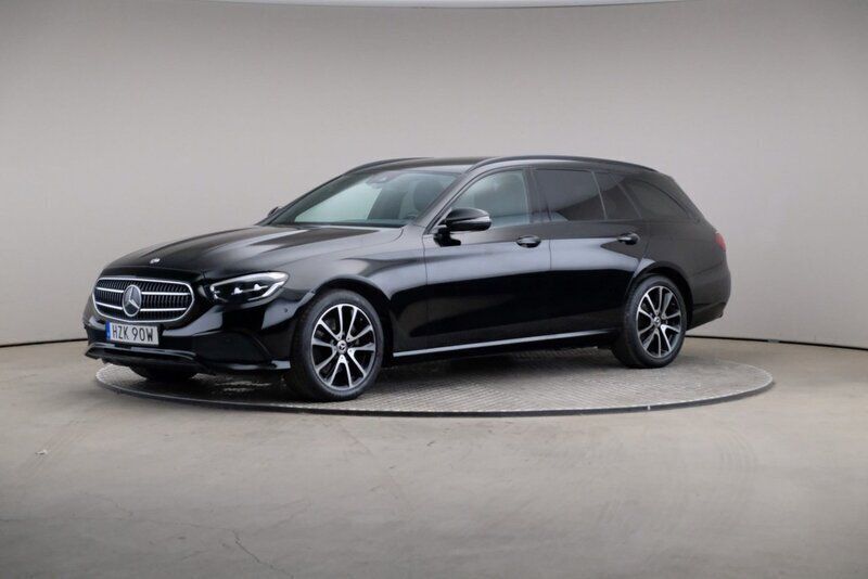 Svart Begagnad 2021 Mercedes E220 Avantgarde Kombi | 339 000 kr (Superpris) - Bild 1/4