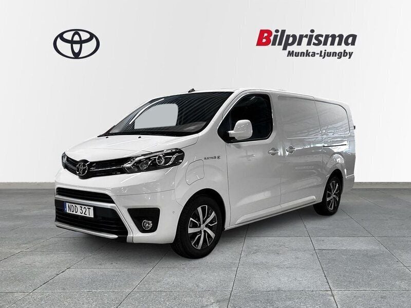 Vit Begagnad 2023 Toyota Proace Van | 449 875 kr (Dyr) - Bild 1/4