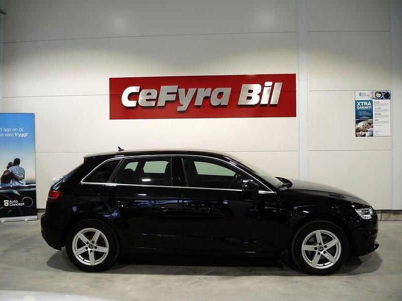 Begagnad Audi A3 Proline 150 HK (110 kW) 2020 Svart Sedan