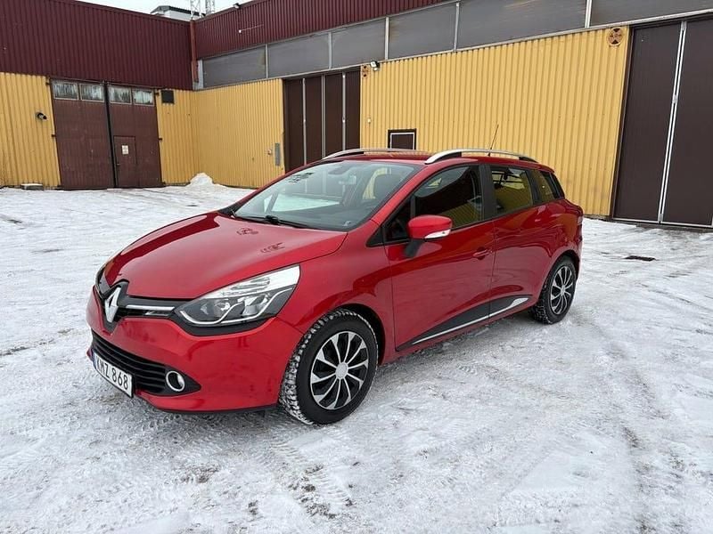 Röd Begagnad 2016 Renault Clio IV Dynamique Kombi | 73 500 kr (Bra pris) - Bild 1/4