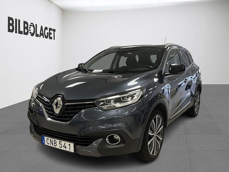 Grå Begagnad 2018 Renault Kadjar Bose Edition SUV | 149 800 kr (Marknadspris) - Bild 1/4