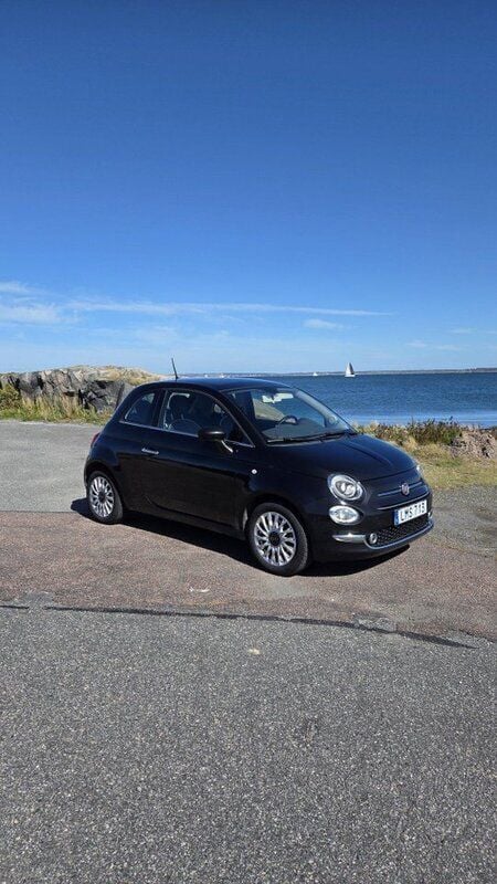 Svart Begagnad 2016 Fiat 500 Halvkombi | 82 000 kr (Marknadspris) - Bild 1/4