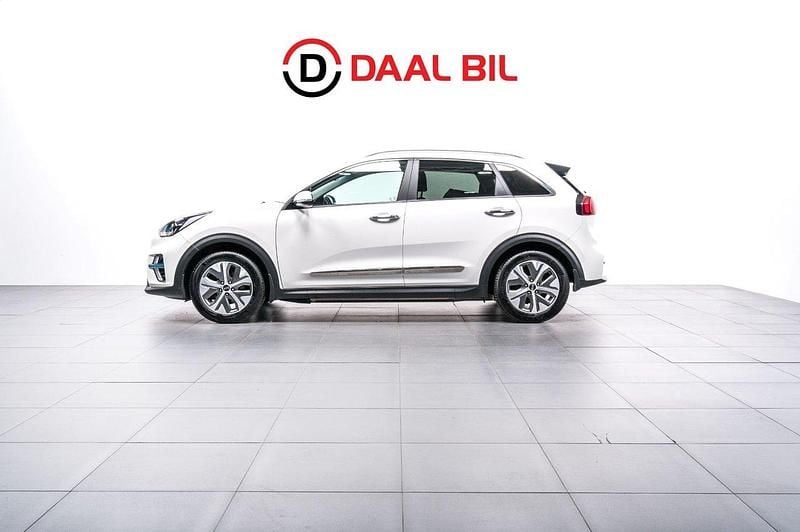 Vit Begagnad 2021 Kia e-Niro 2 SUV | 219 700 kr (Bra pris) - Bild 1/4